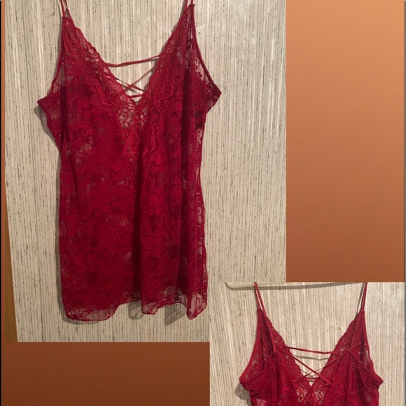 Lingerie - Picture 2 of 4